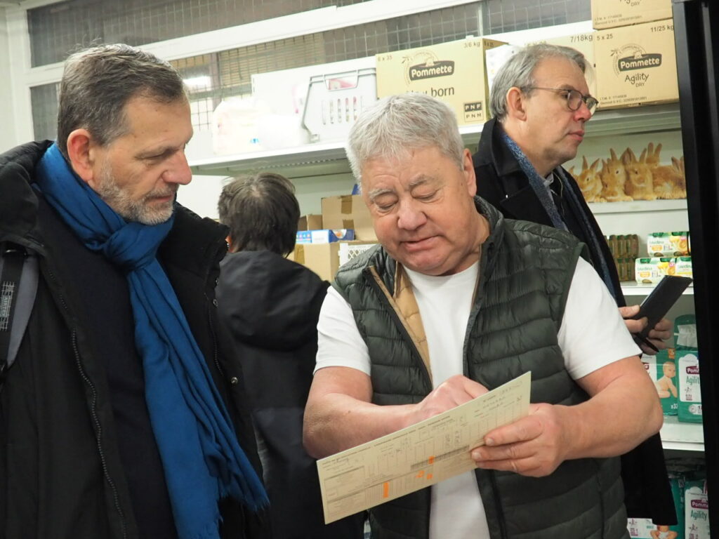 2025 01 16 Visite Pastorale les restos du Cœur Choisy-le-Roi