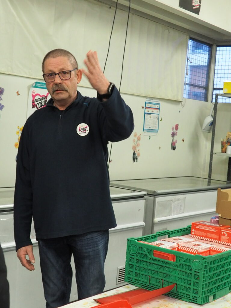 2025 01 16 Visite Pastorale les restos du Cœur Choisy-le-Roi